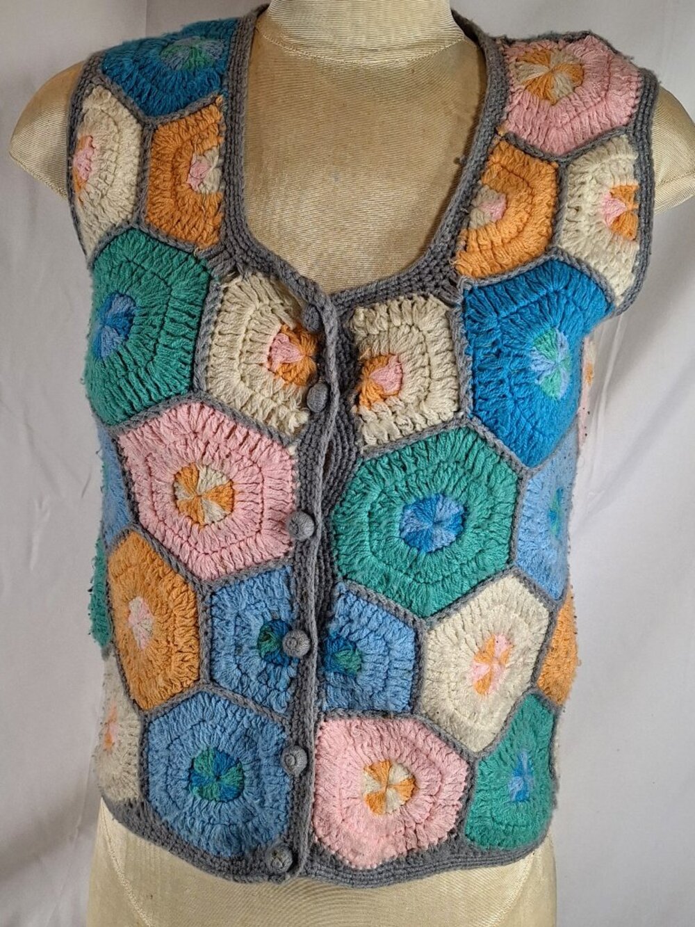 HARP' EES Vintage Granny Crochet Patchwork Cardigan Grannycore Vest Acrylic M